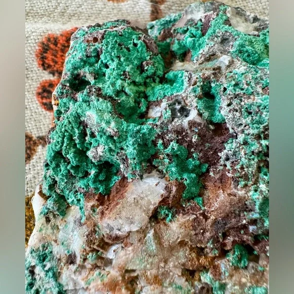 Emerald Green Malachite Crystalline Decor Accent - Picture 8 of 15
